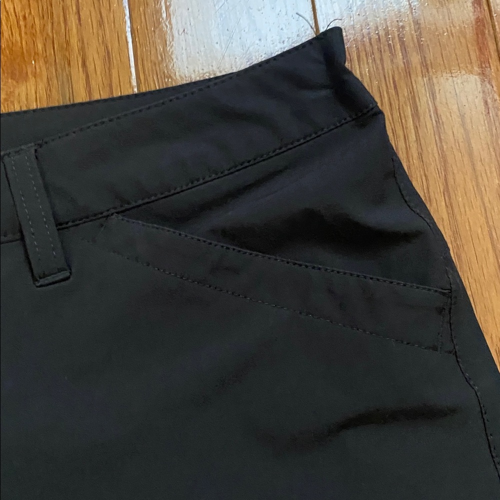 Eddie Bauer  women Dark Cargo Pants - Picture 3 of 8
